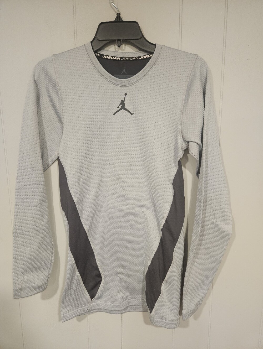 Nike Jordan Training XSmall Gray Dri-FIT Long Sleeve Athletic Baselayer Shirt T